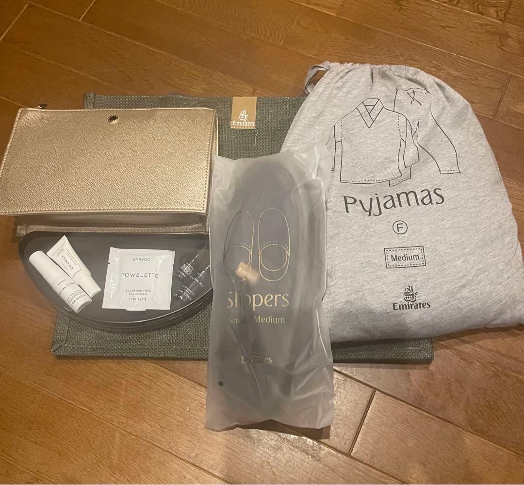 エミレーツ ファーストクラスアメニティセット