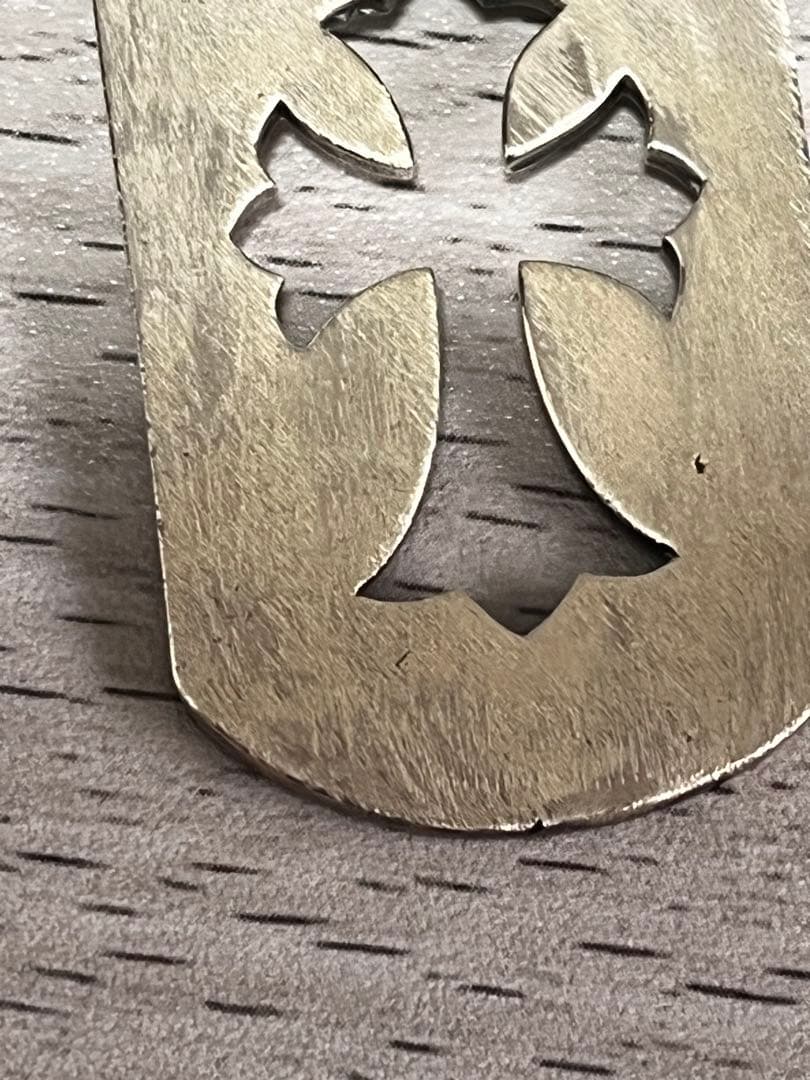 【年末までの特価】CHROME HEARTS 925シルバークロスドックタグ