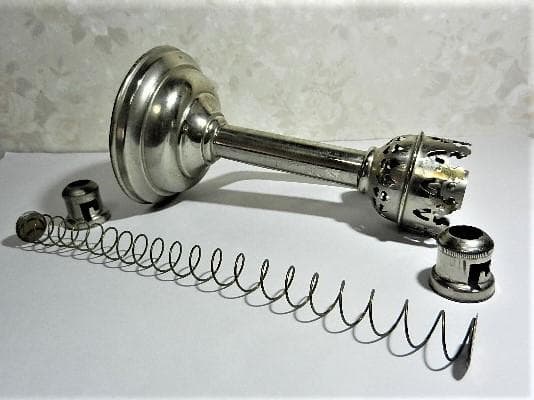 希少な「バネ押し上げ式蝋燭（ろうそく）ランプ」