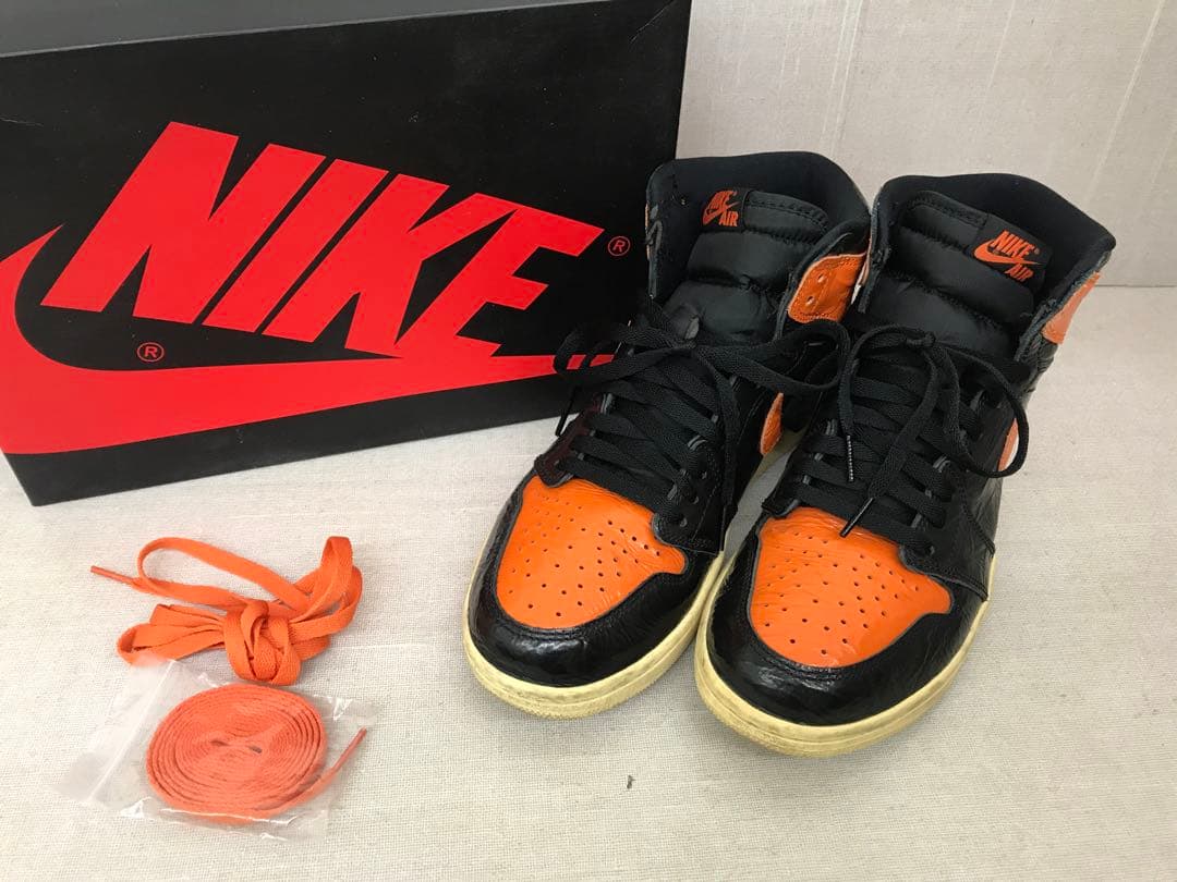 靴 AIR JORDAN 1 RETRO HIGH OG 555088-028