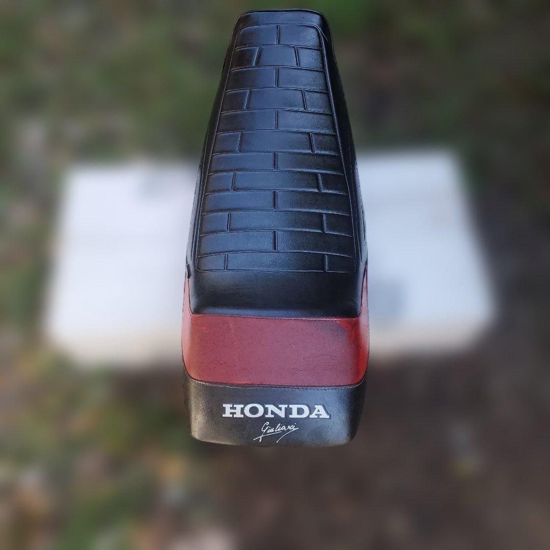 HONDA CBX 400.550Fジュリアーリシート