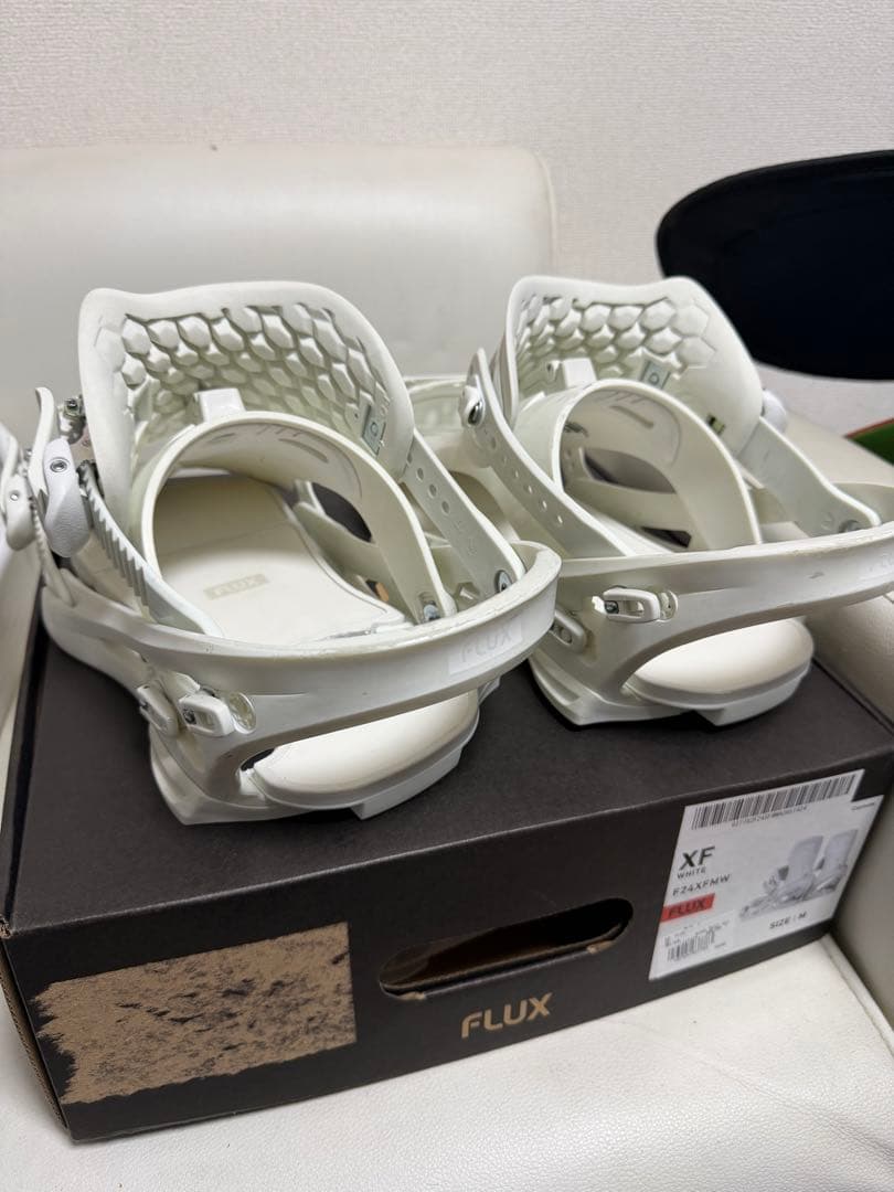 FLUX XF ホワイト ビンディング　　24-25モデル