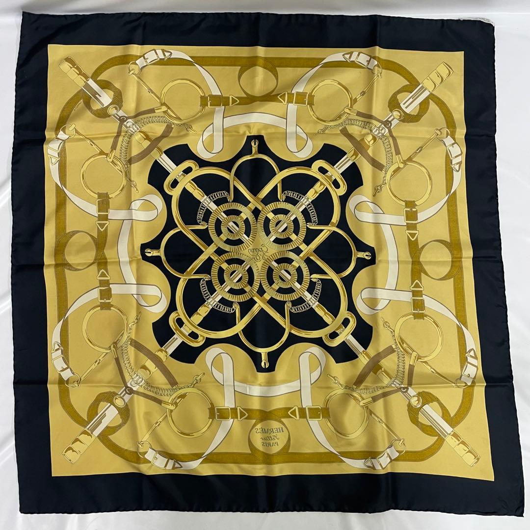 HERMES シルクスカーフ 金 黒