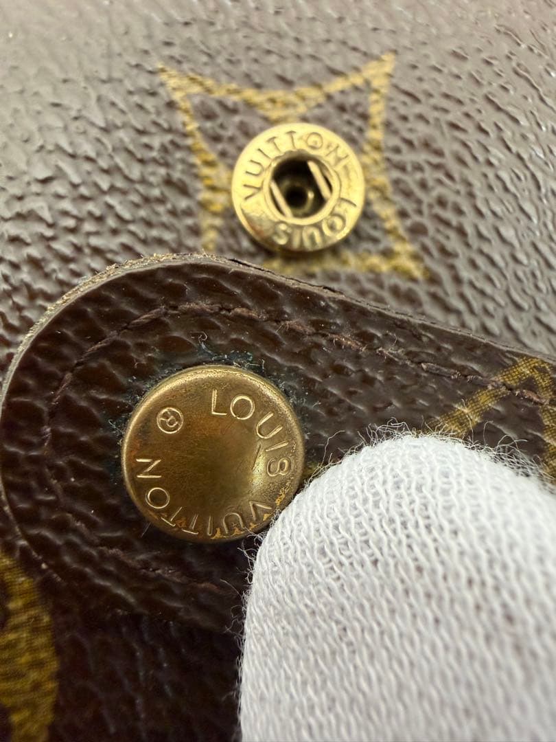 Louis Vuitton モノグラム 二つ折り財布　M61667