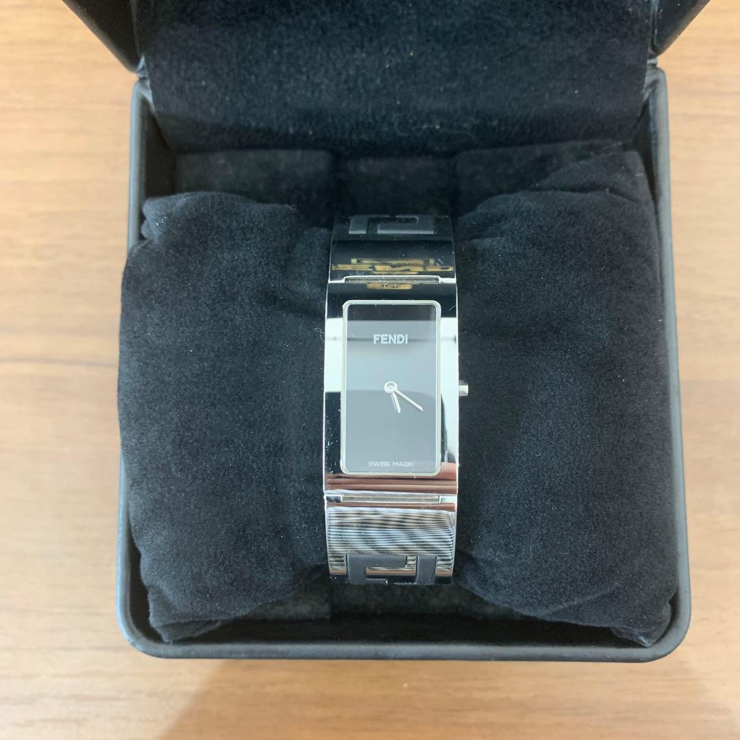 FENDI スイス製 3250L QZ バングルウォッチ