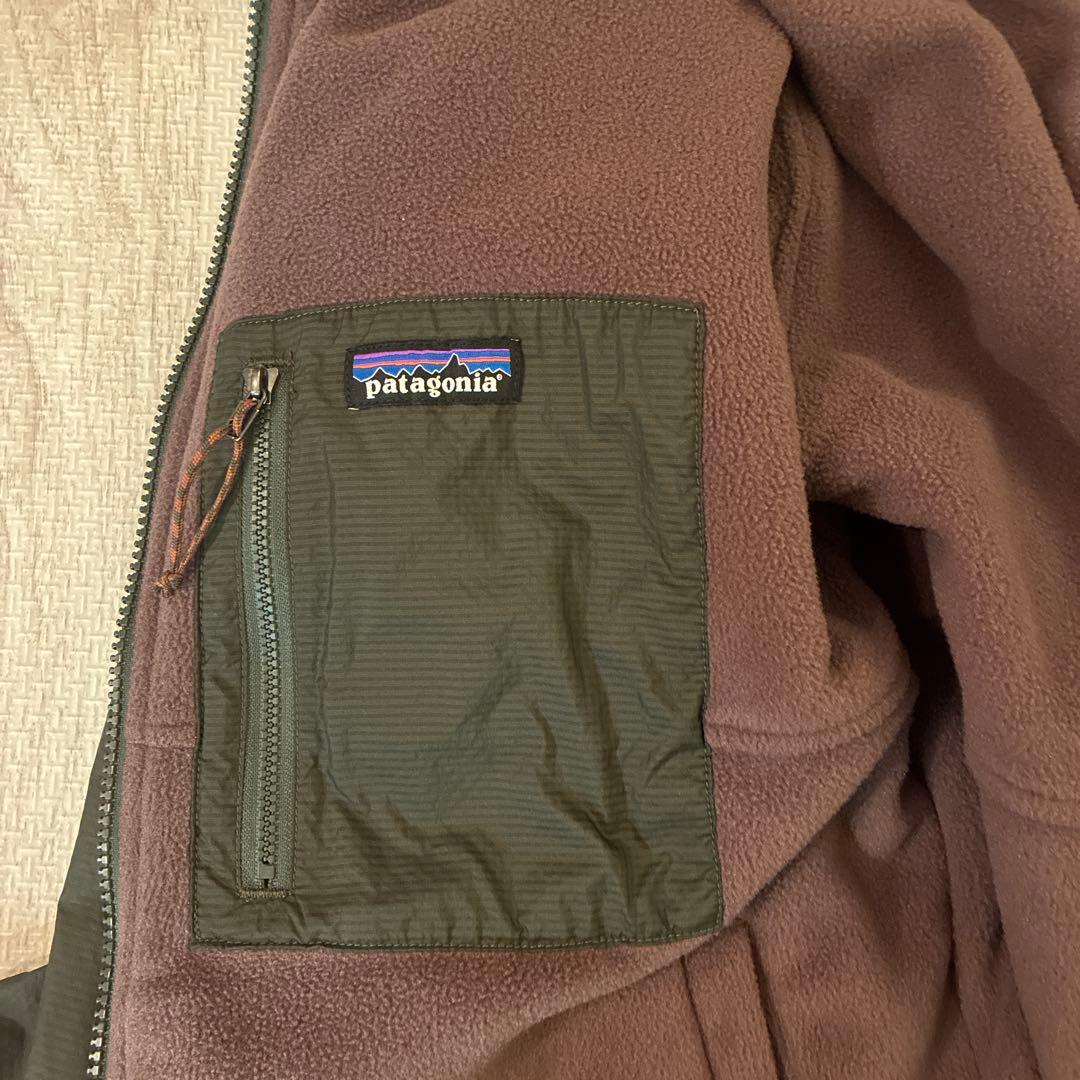 Patagonia ダークグリーン シェルドマイクロディニ　　FA22