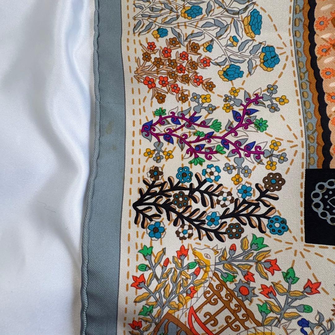 エルメス　カレ９０　プロヴァンスの花刺繍