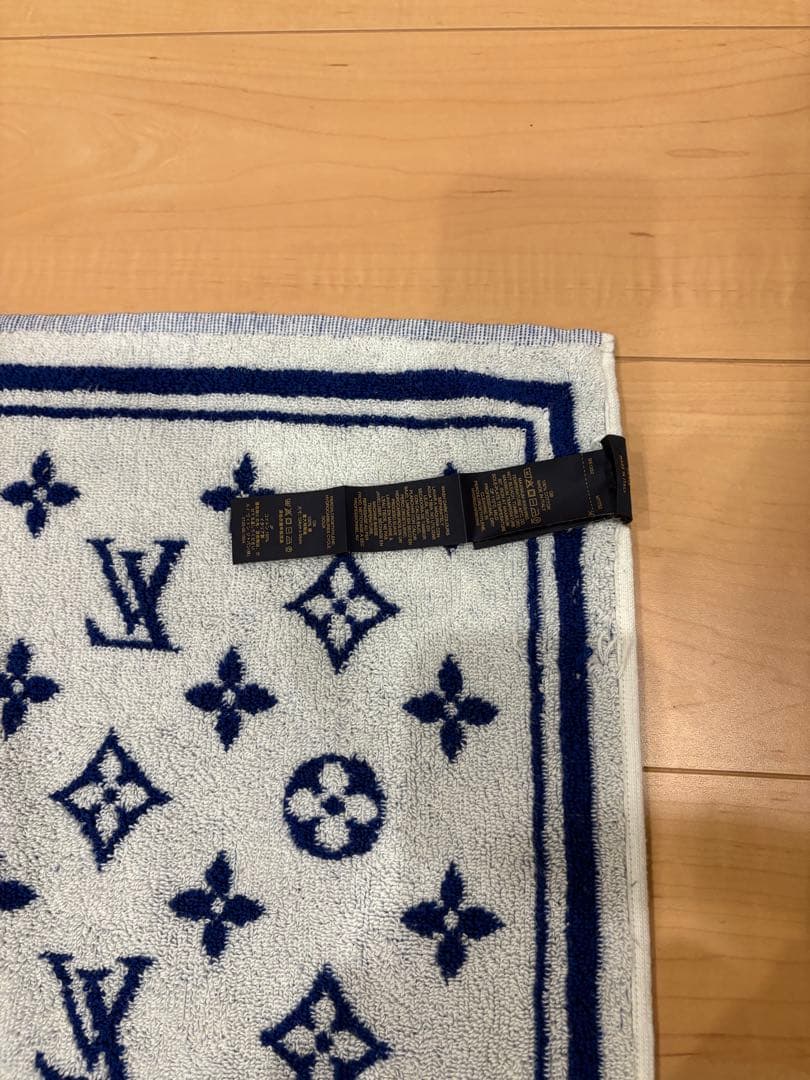 ルイ・ヴィトン　ビーチタオル　専用です
