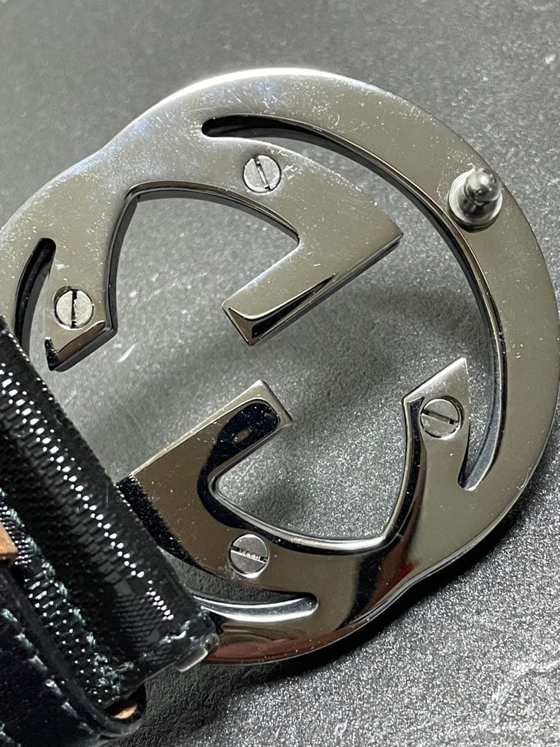 GUCCI ブラック レザーベルト GGパターン