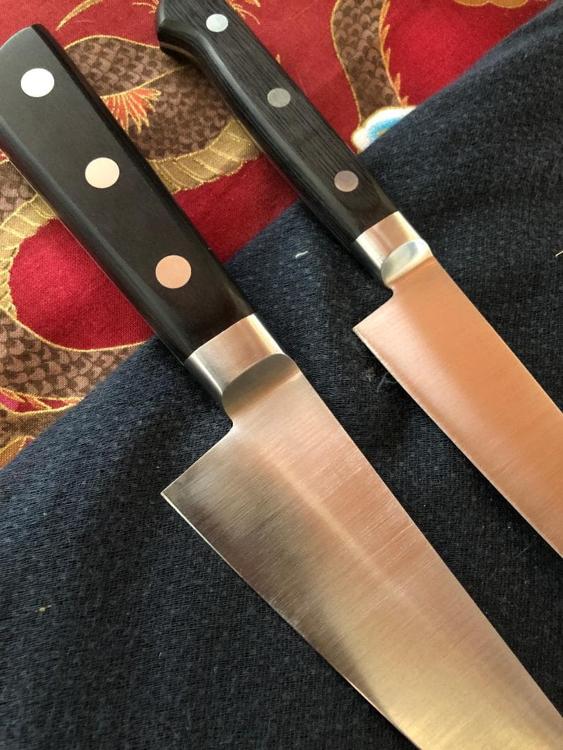 【研ぎ済み】INOX本鍛錬　郷右馬允義弘　骨スキ　ペティナイフ　包丁　料理　釣り