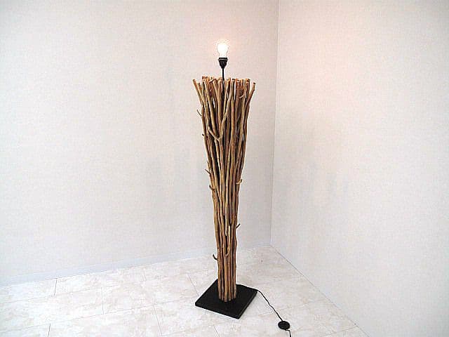 ラクスツリー「Elementairefloorlamp」フロアランプ　10.8万