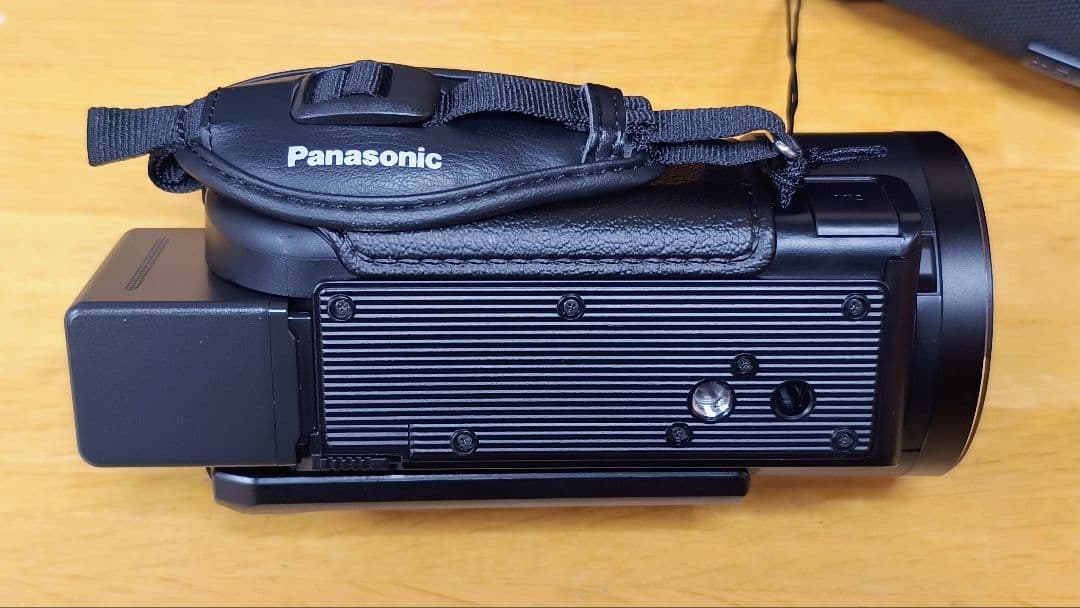 Panasonic パナソニック 4K ビデオカメラ WX1M 64GB-SD付