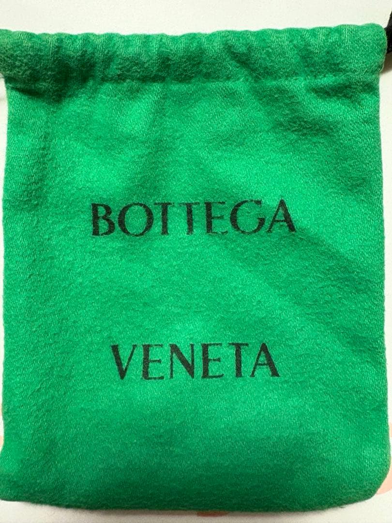 BOTTEGA VENETA トライアングル　キーリング