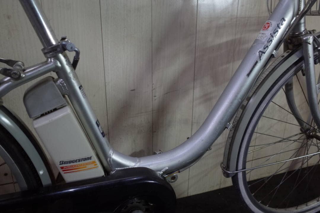 電動アシスト自転車 シルバー 前バスケット付き