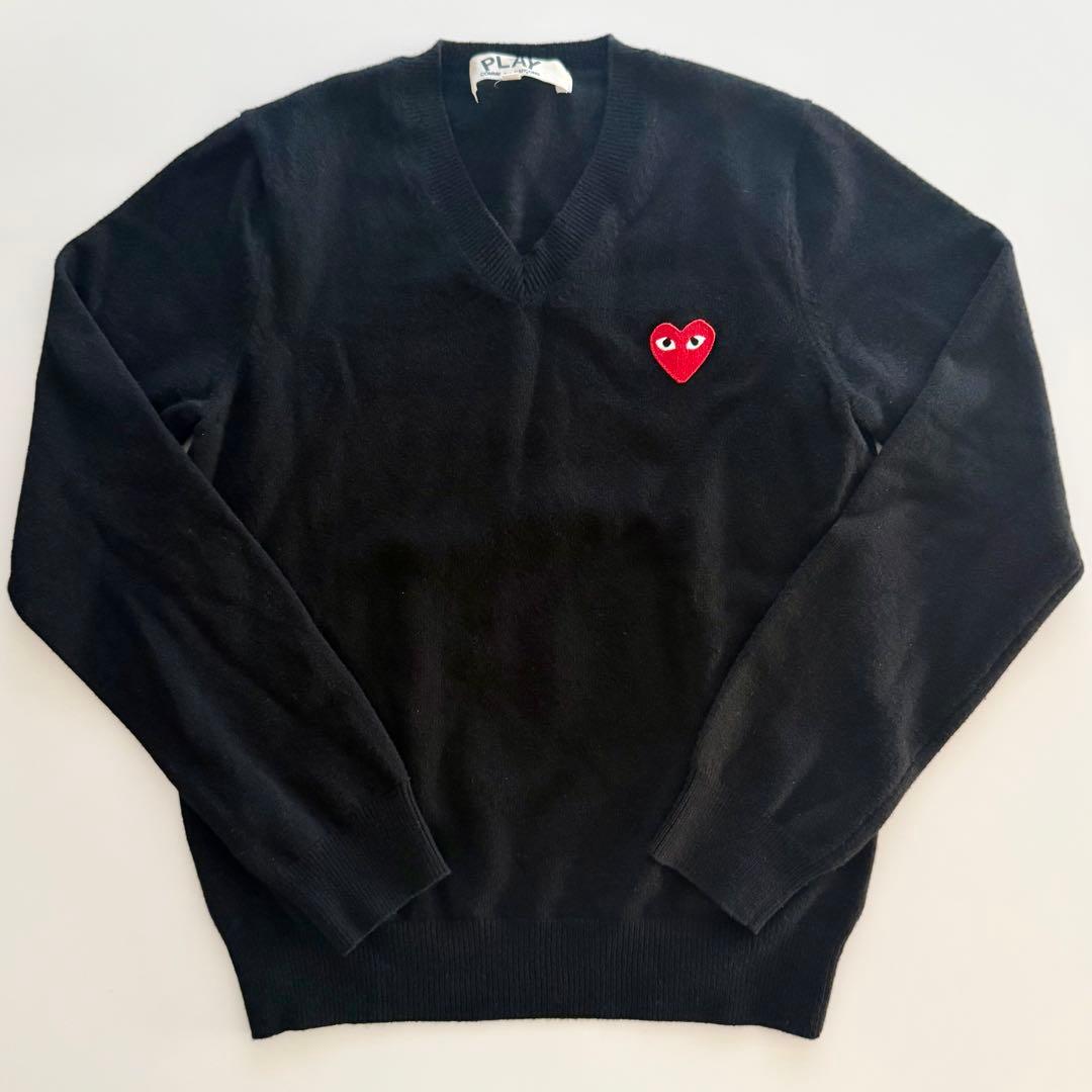 美品　PLAY COMME des GARCONS 薄手 Vネックセーター