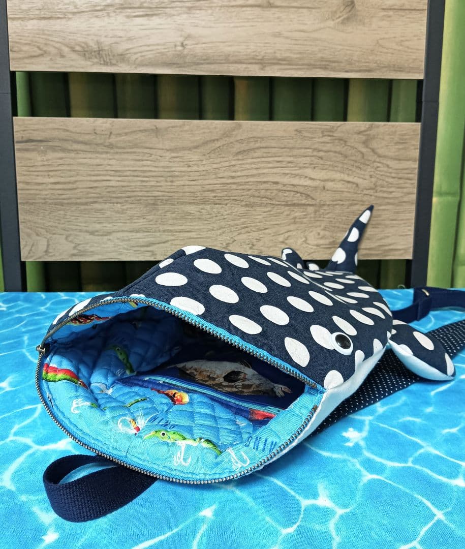 ジンベイザメ　リュックサック　　ハンドメイド　鮫