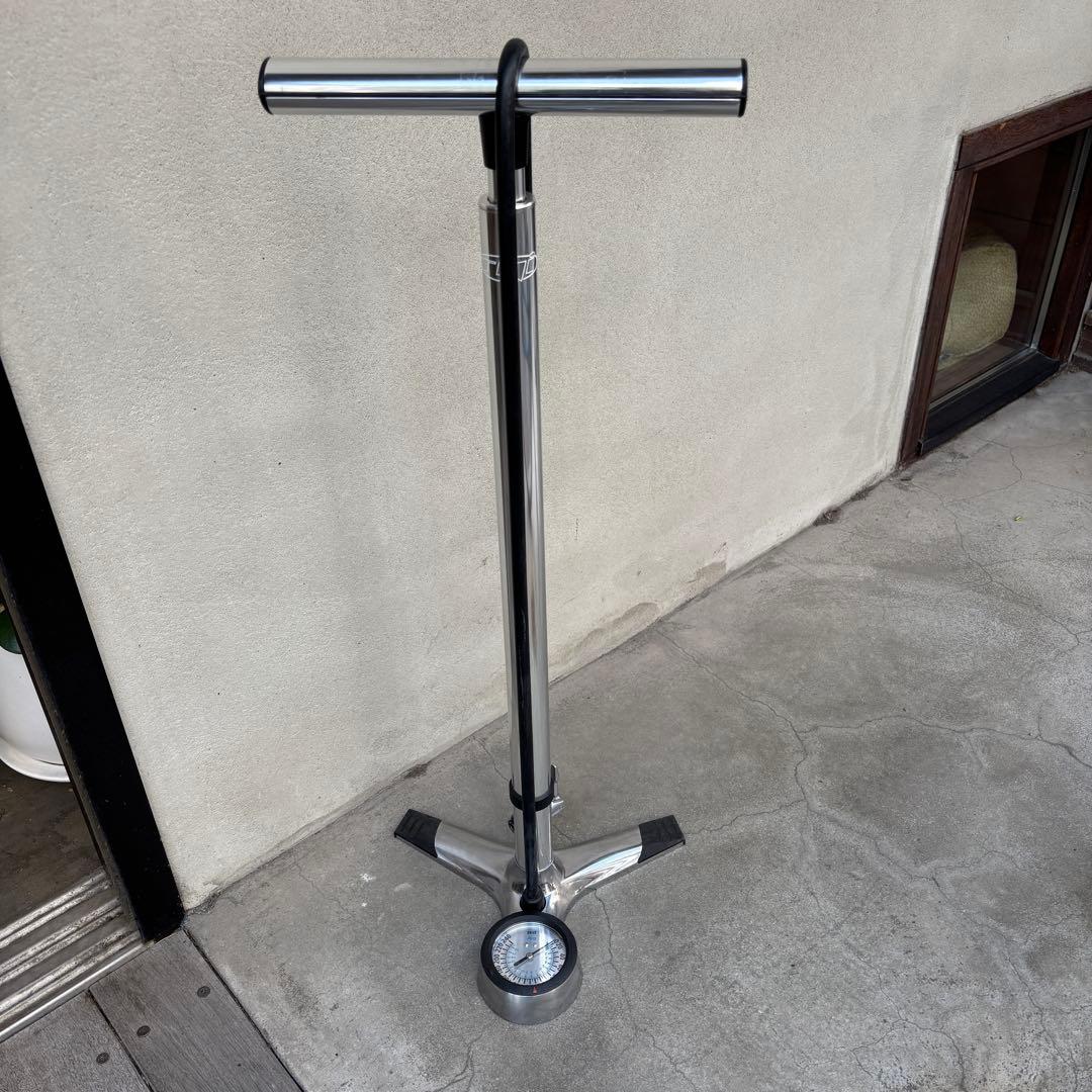 TOKYOBIKE & 空気入れ付き ⭐︎引き取り限定⭐︎