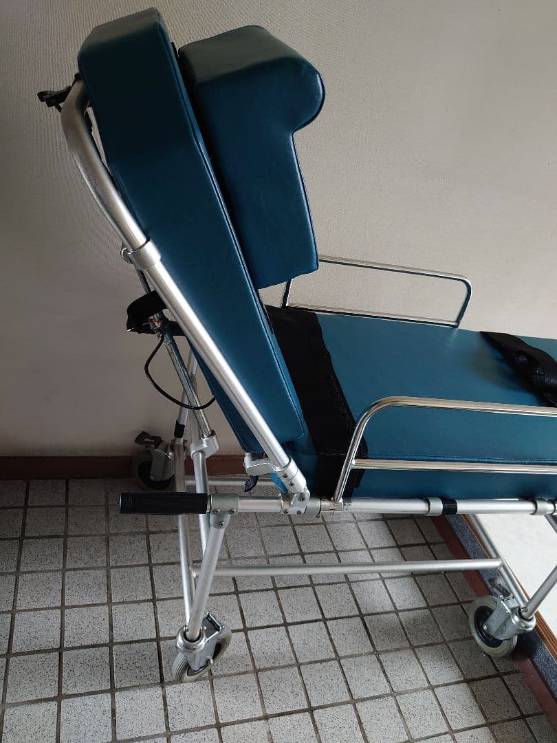 リクライニング式ストレッチャー