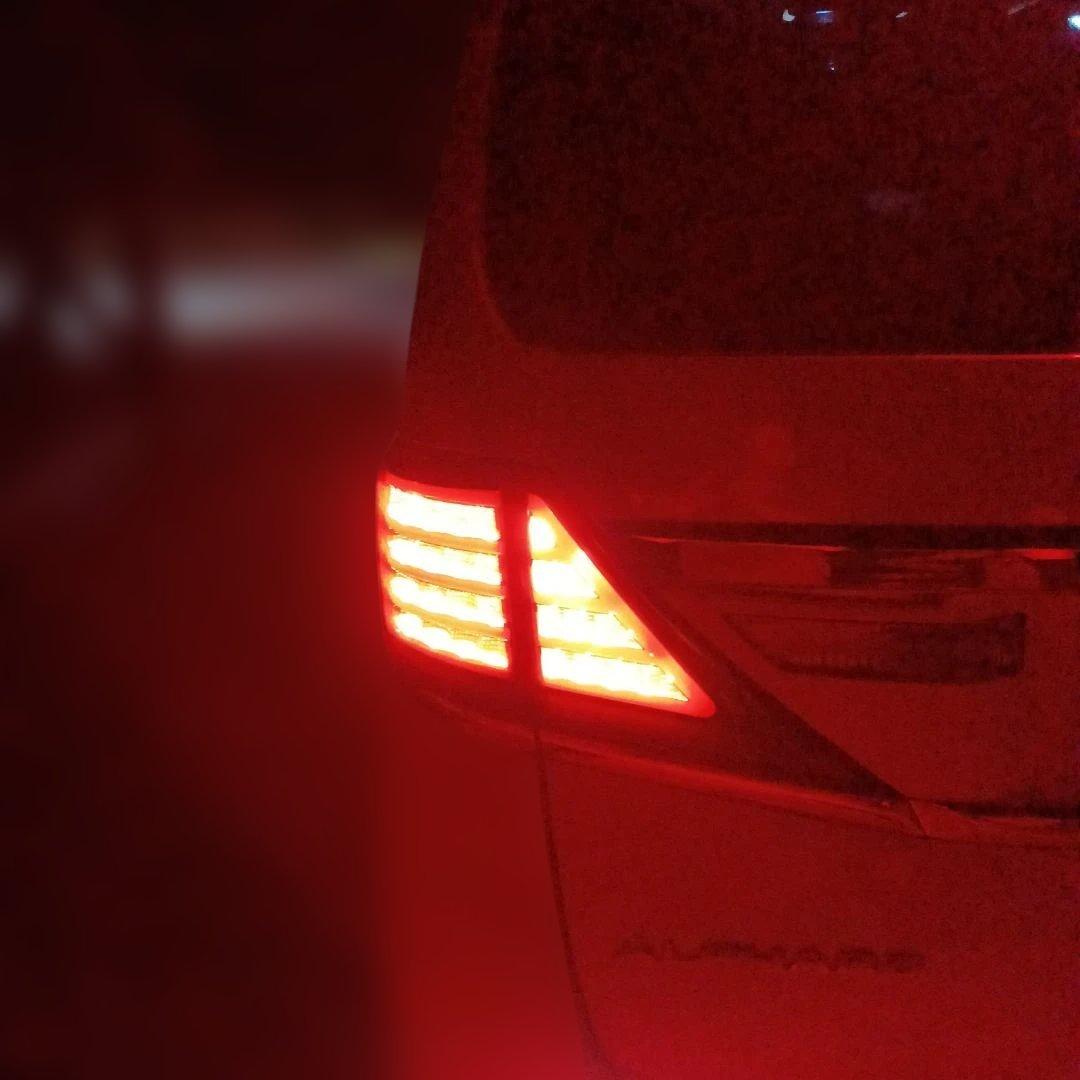 トヨタ ALPHARD20系 VELLFIRE テールライト