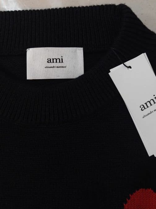 未使用 AMI PARIS ハート刺繍 セーター 男女兼用