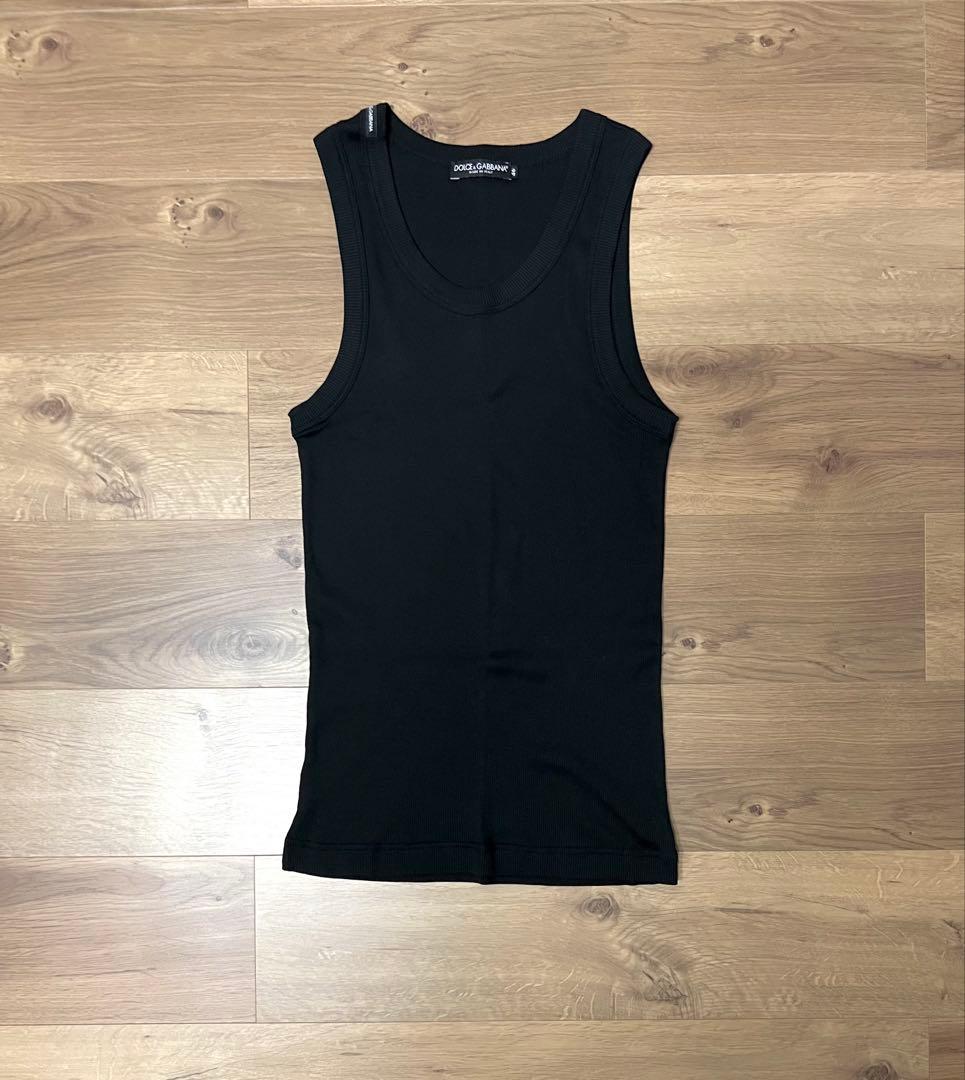 極美品 DOLCE&GABBANA ロゴタグ付き タンクトップ ブラック ②