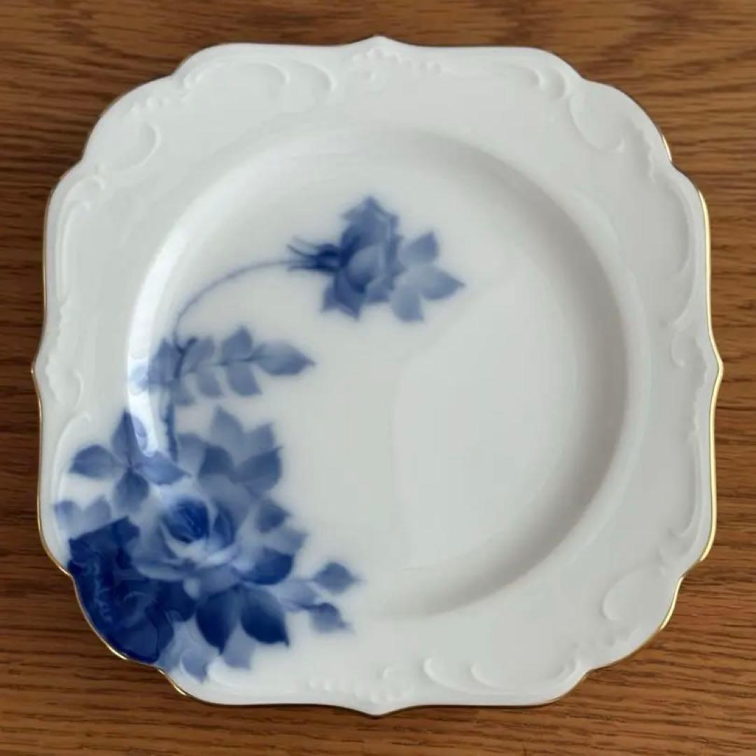大倉陶園 【手描き】 ブルーローズ 17cmケーキ皿