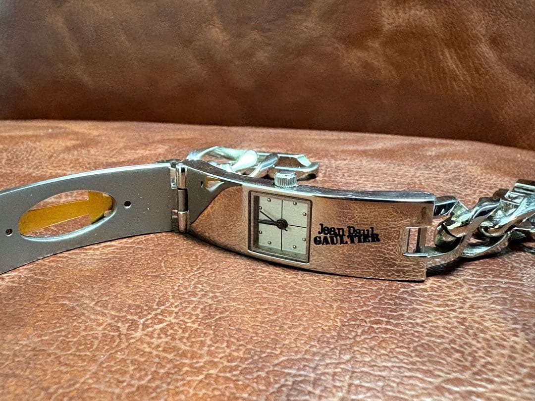 JEAN PAUL GAULTIER 十字架ブレスレット 腕時計