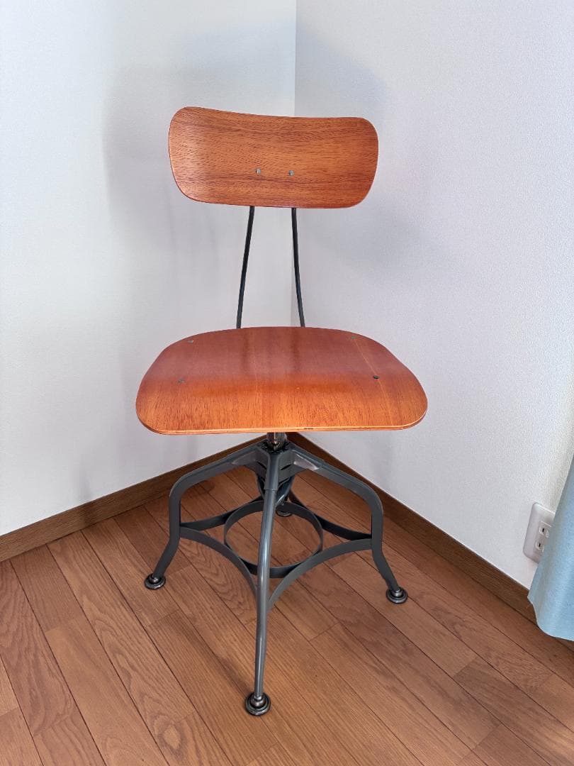 PFS トレドチェア