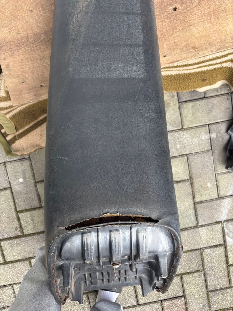 xjr400 4hm 大川　三段シート　ダイヤモンドキルティング　80センチ