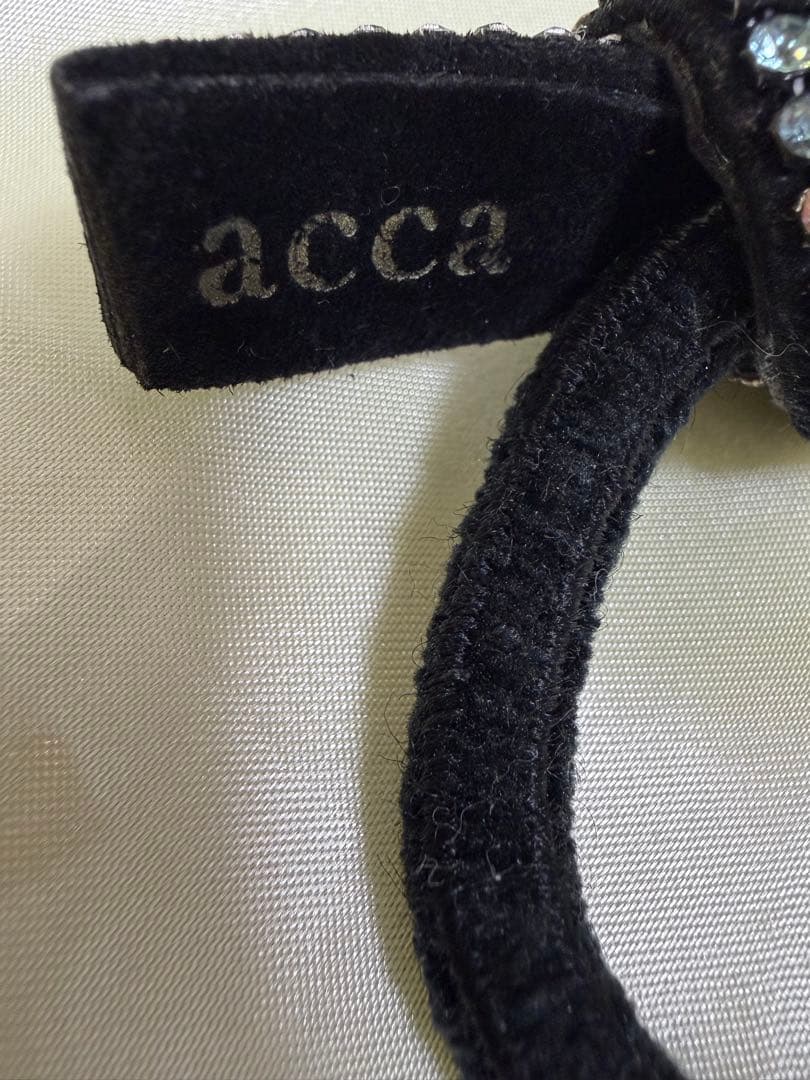acca ビジュー付きヘアゴム