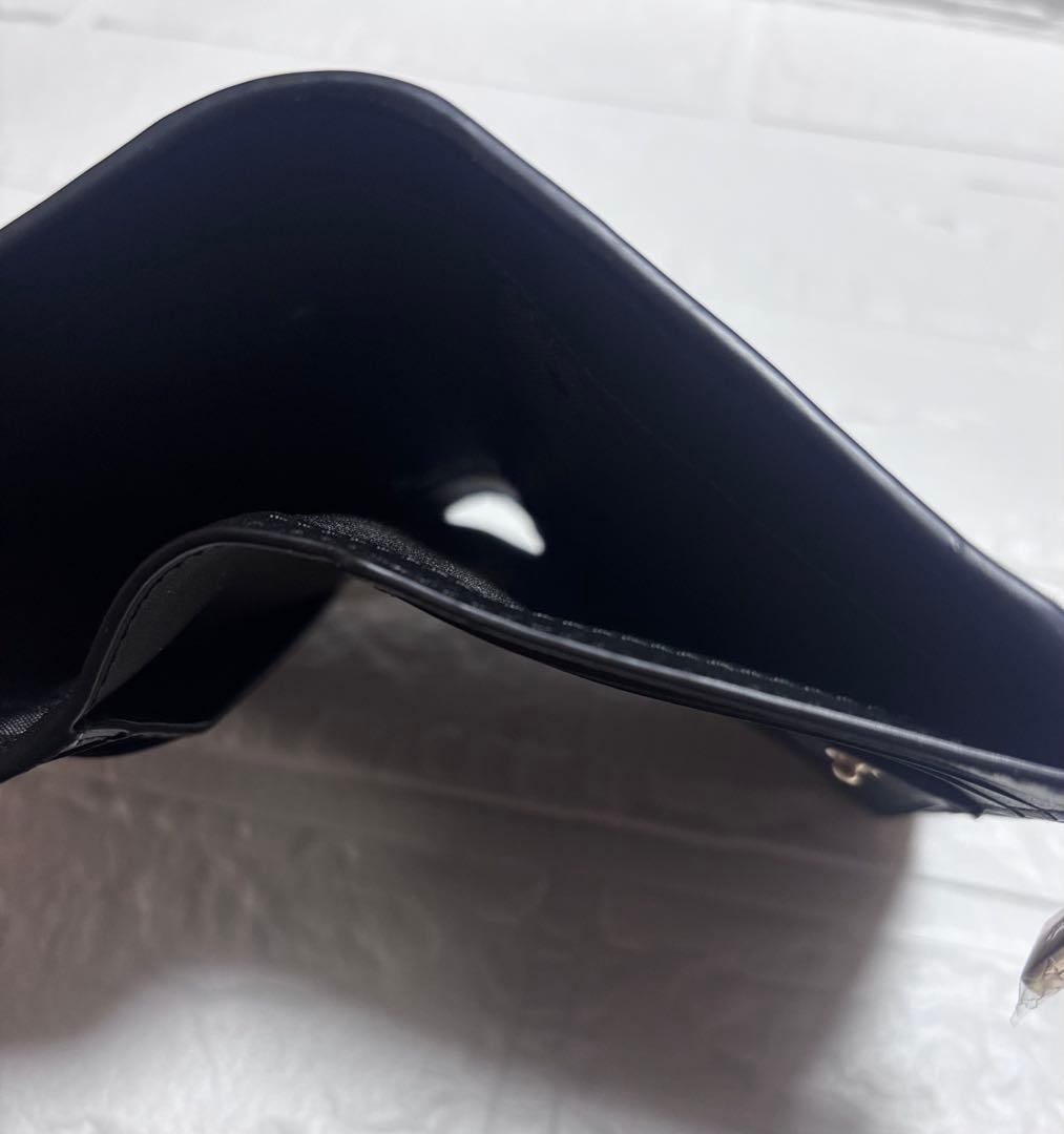 新品 kate spade ブラック 二つ折り財布