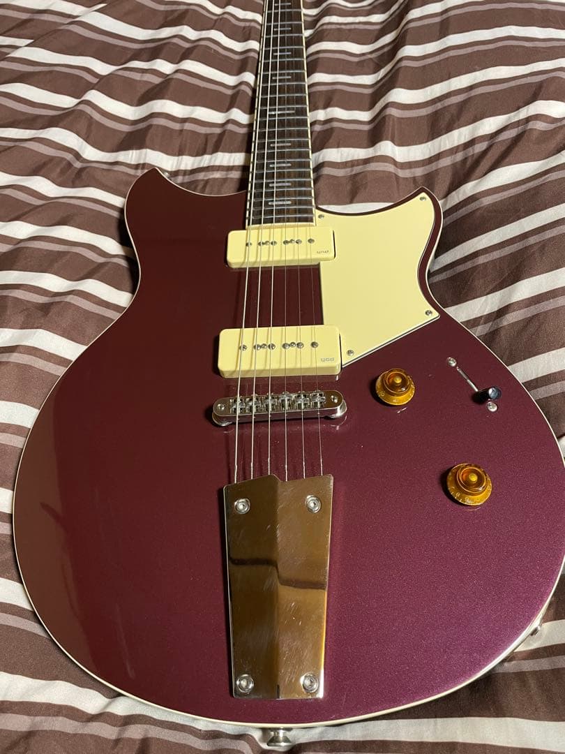 ギター YAMAHA REVSTAR RSS02T