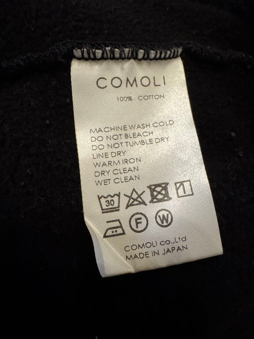 comoli コットン裏毛ジップパーカー　ブラック　サイズ3 24AW
