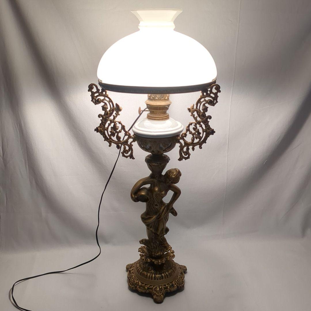 アンティーク風　ミルクガラスシェード　フロアランプ