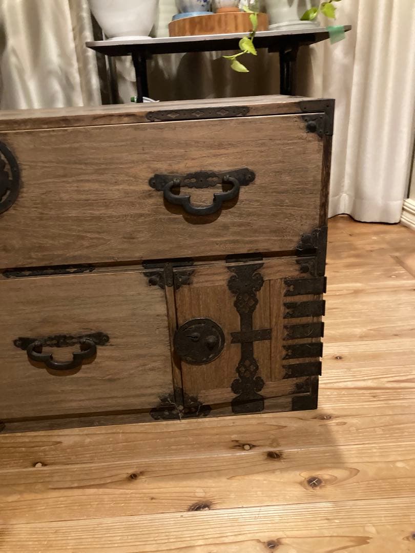 昭和レトロ　桐箪笥　時代家具　着物箪笥　①