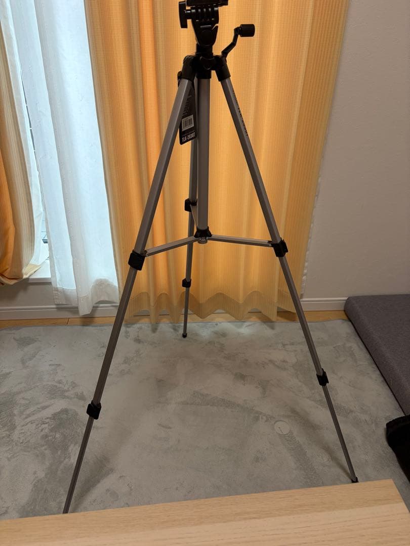 Sony HDR-CX675 三脚付き