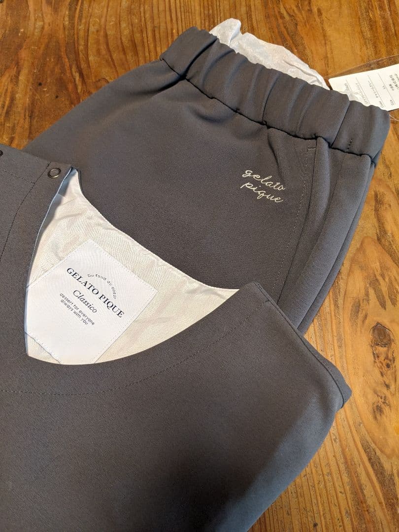 gelato piqueスクラブ上下LLサイズ