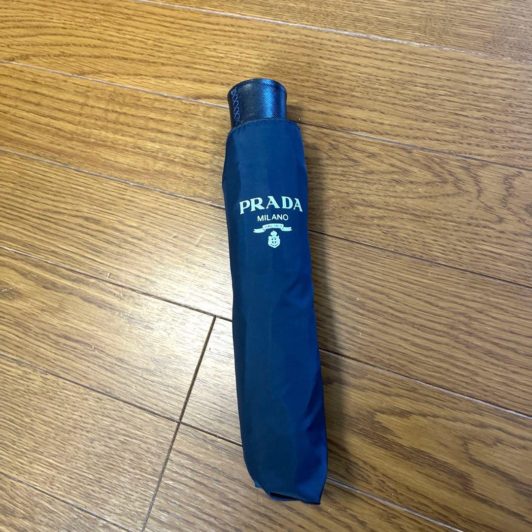 【新品】PRADA 折りたたみ傘（ネイビー）