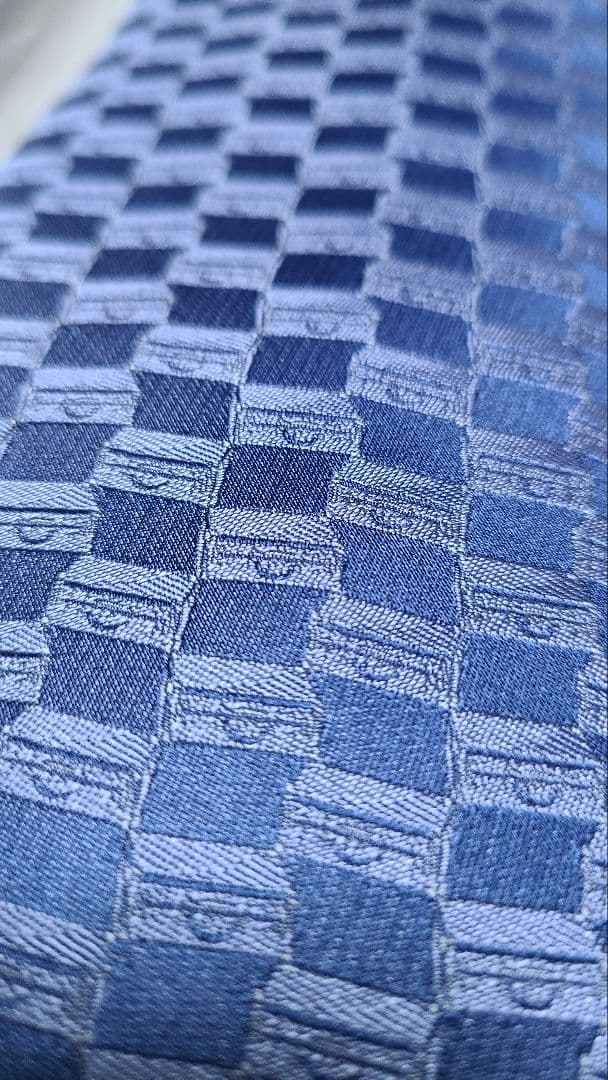 [美品]LOUIS VUITTON ブルー チェック柄 ネクタイ 箱付き