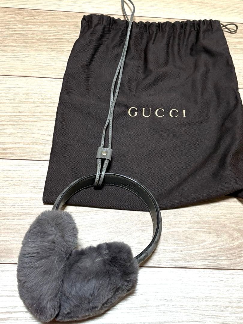 【美品】GUCCI イヤーマフ　グレー　ラビットファー 耳あて 収納袋付き