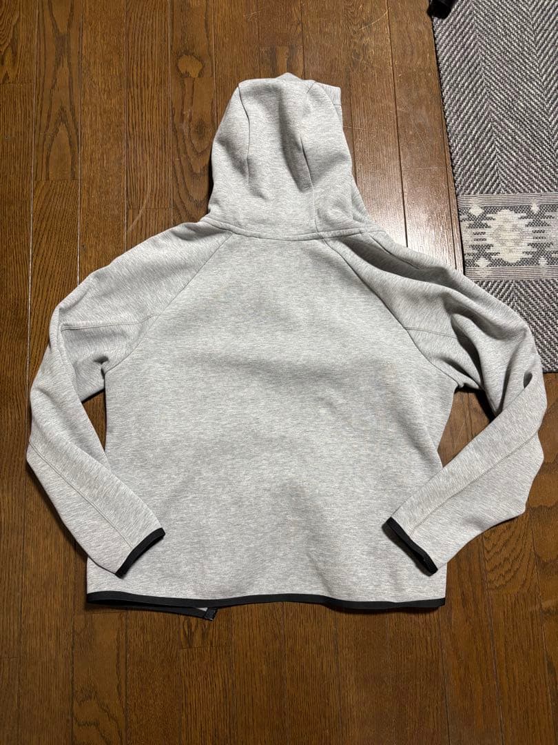Nike 旧テック グレー Sサイズ