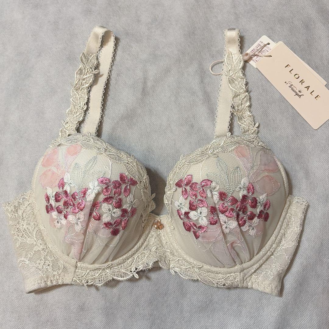 【専用】フロラーレバイトリンプ　パルファージュ　ブラ＆ショーツ　E65　２セット