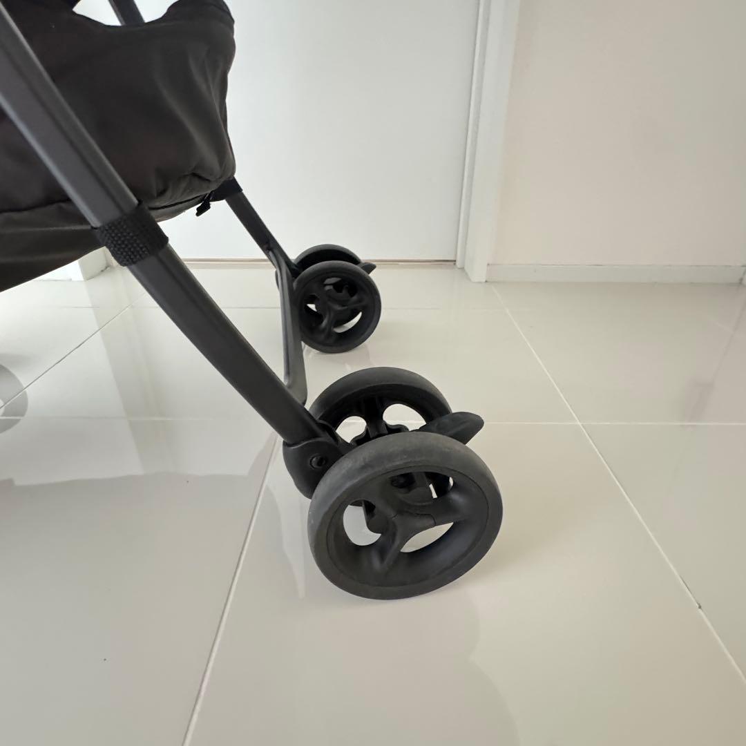 軽量ベビーカー アップリカ カルーンエアーメッシュAB 美品