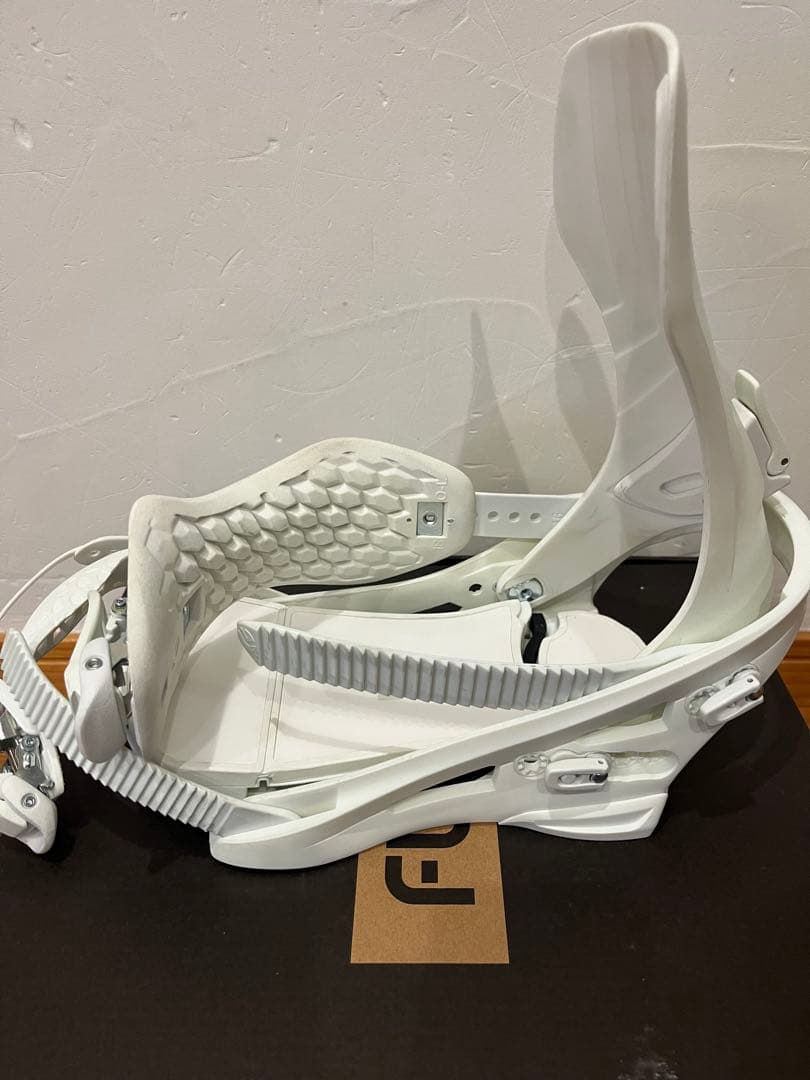 23-24 FLUX XF サイズM スノーボードビンディング