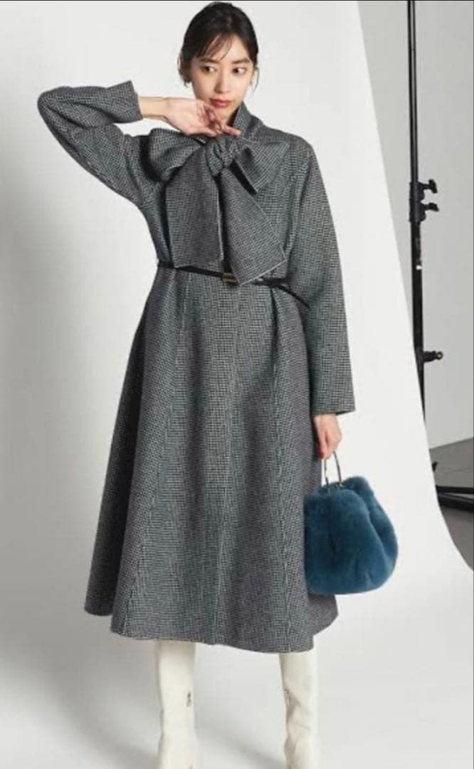 週末お値下げCELFORDストール付きリバードレスコート