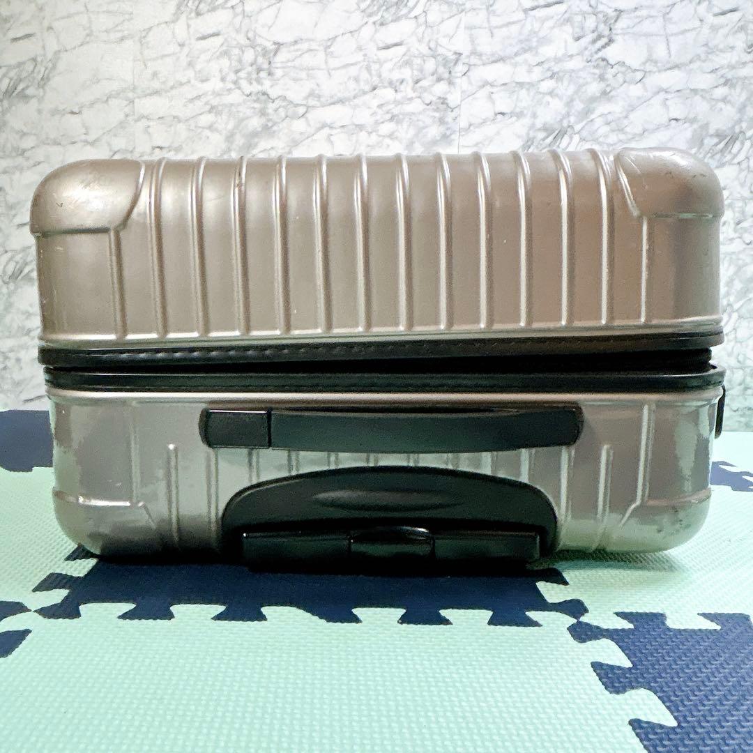 リモワ サルサ 45L 4輪 TSAロック キャビンプラス プロセッコ 金色