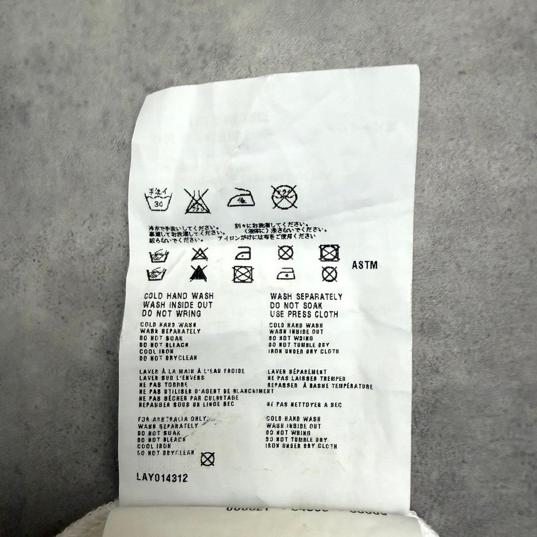 【PRADA】VネックTシャツ ホワイト アートパッチデザイン L