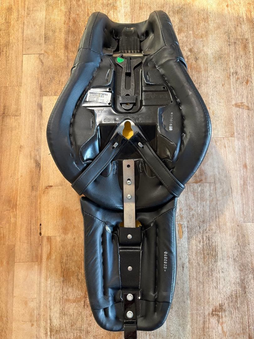 ハーレー スポーツスター 純正 アイアン1200 タックロールダブルシート