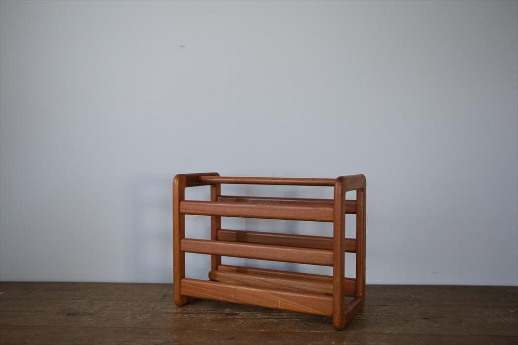 英国アンティーク木製マガジンラック/本立て/雑誌収納/本棚/新聞(91-109