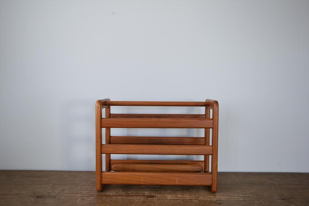 英国アンティーク木製マガジンラック/本立て/雑誌収納/本棚/新聞(91-109